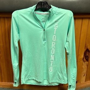 NIKE Dri-Fit Zipper Top - Light Mint Green